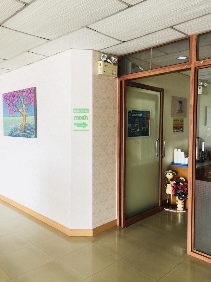 נאקהון סאוואן P.A. Ville Hotel מראה חיצוני תמונה